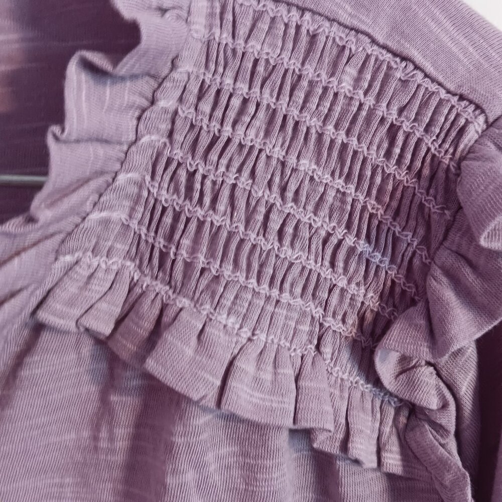 Women's Beacon Apparel Lavender Smocked Ruffle Knit Top Size M - Picture 2 of 7
